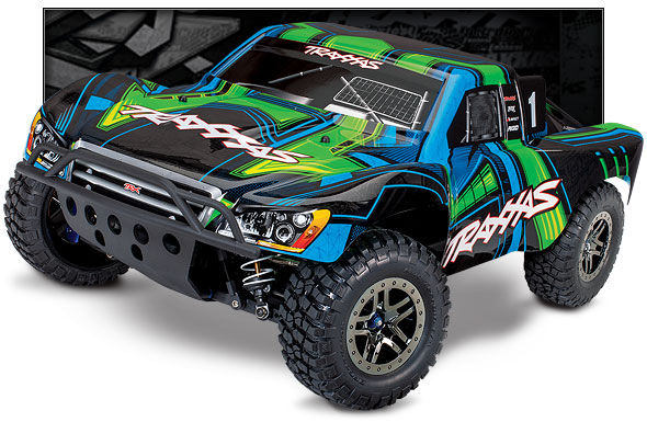 Slash 4X4 Ultimate (#68077-4) Three-Quarter View (Green)